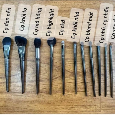 Bộ makeup cá nhân 15 món đầy đủ, chi tiết - Giá ưu đãi 2,4 triệu, giảm 23%
