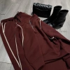Bộ nỉ nữ thu đông áo sweater croptop cổ polo và chân váy suông dài đỏ line trắng Fizano HCOM3.640 6
