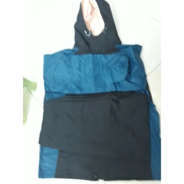 Bộ Quần Áo Mưa Khẩu Trang Chống Thẩm Nước - Giá Ưu Đãi 239k, Chất Lượng Cao 4 Bộ Quần Áo Mưa Khẩu Trang Chống Thẩm Nước - Giá Ưu Đãi 239k, Chất Lượng Cao 4