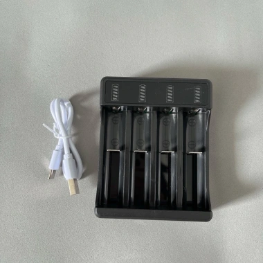 Bộ sạc pin đa năng, sạc mọi loại pin, báo pin đầy - Giá chỉ 99.000 VND