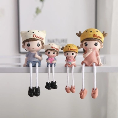 Bộ Sưu Tập Người 4 Thành Viên - Trang Trí Tường Phòng Khách, Quà Tặng Nhỏ, Búp Bê Treo Hoạt Hình Giá 141.680 VND