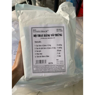 Bộ thay băng vô trùng Bảo Thạch - Đảm bảo vệ sinh, giảm giá đặc biệt 60.736 VND