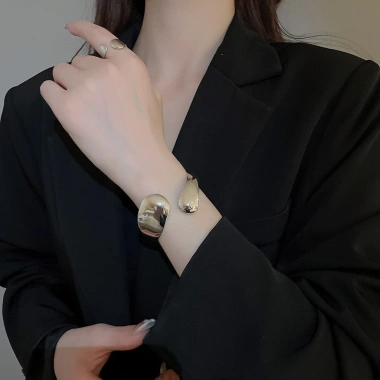 Bộ trang sức nữ cao cấp: vòng tay & nhẫn kim loại thiết kế độc đáo, thời thượng - Giá ưu đãi 49.680₫ 6