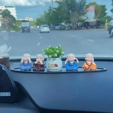 Bộ tượng chú tiểu hòa thượng 4 món - May mắn, bình an, trang trí xe hơi & bàn làm việc - Giá ưu đãi 112.000đ