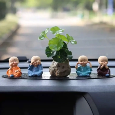 Bộ tượng chú tiểu hòa thượng 4 món - May mắn, bình an, trang trí xe hơi & bàn làm việc - Giá ưu đãi 112.000đ 6 Bộ tượng chú tiểu hòa thượng 4 món - May mắn, bình an, trang trí xe hơi & bàn làm việc - Giá ưu đãi 112.000đ 6