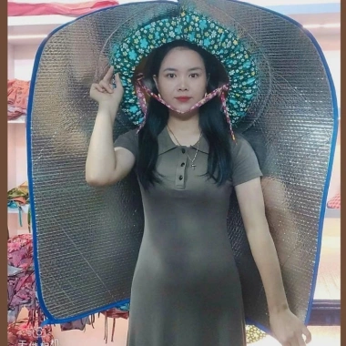 Bọc nón cách nhiệt che nắng làm mát toàn thân màu trắng, phù hợp cho chị em đi làm ngoài trời - 75.000đ