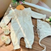 Body liền thân T12 Thu Đông màu kem cho bé gái sơ sinh 3-11kg Lovebaby giảm giá 165.360₫