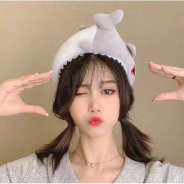 Bờm băng đô rửa mặt hình động vật khủng long, cá chép, cá mập, cua - Giá 29.900₫