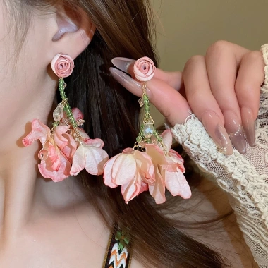 Bông tai DREJEW tua rua lưới kim bạc ngọt hồng - Giá 25,482₫ giảm mạnh