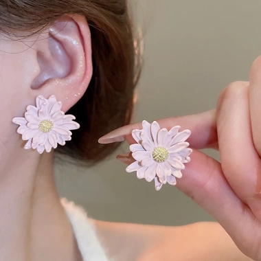 Bông tai DREJEW tua rua lưới kim bạc ngọt hồng - Giá 25,482₫ giảm mạnh