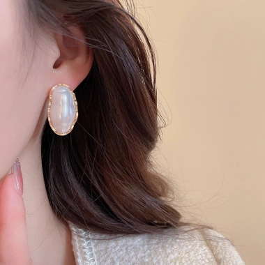 Bông tai ngọc trai cổ điển Pháp đính đá và hoa - Phụ kiện sang trọng nữ, giảm 21% còn 77.290₫ 4