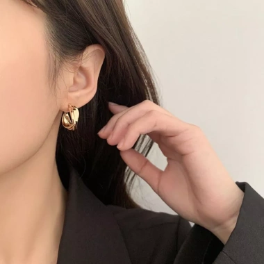 Bông tai nữ Khoen tròn bản to mạ vàng - Cá tính thời trang đi tiệc, 19.600₫ 3