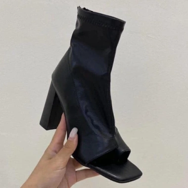 Bốt lửng nữ hở mũi da lì, cao gót 9 phân, khóa kéo, lót nỉ - Công sở du lịch, 279k