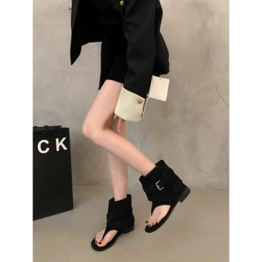 Bốt nữ xỏ ngón mùa hè da lộn QCCC đế bệt siêu nhẹ giảm sâu giá 170k 6 Bốt nữ xỏ ngón mùa hè da lộn QCCC đế bệt siêu nhẹ giảm sâu giá 170k 6