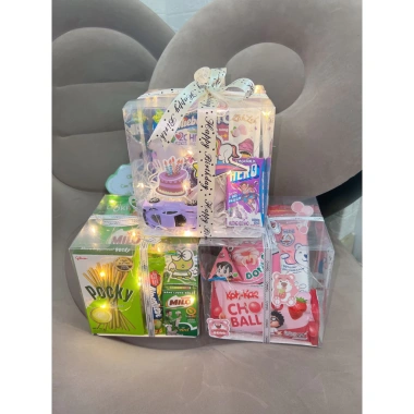 Box quà Bánh Kẹo kèm Đèn LED - Quà Tặng Sinh Nhật, Kỷ Niệm, Trung Thu, 20/10, 8/3, Valentine 14/2, 1/6 - Giá chỉ 130k