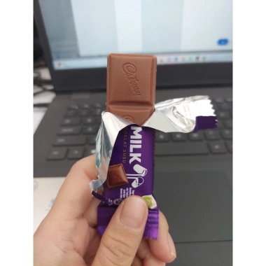 Cadbury Dairy Milk TopSocola 20 thanh 11gr Vị sữa nhập khẩu Malaysia - 55.999đ Kinh Đô 6 Cadbury Dairy Milk TopSocola 20 thanh 11gr Vị sữa nhập khẩu Malaysia - 55.999đ Kinh Đô 6