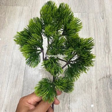 Cành tùng giả lá kim nhựa xanh bonsai tiểu cảnh sân vườn giống 100% giá 13.500 7 Cành tùng giả lá kim nhựa xanh bonsai tiểu cảnh sân vườn giống 100% giá 13.500 7