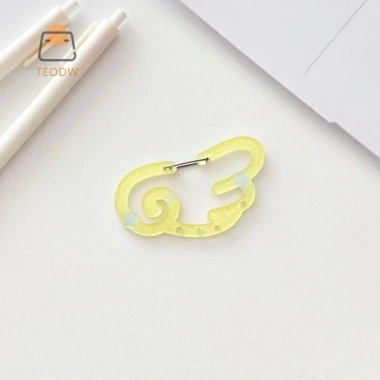 Carabiner Leo Núi Chấm Bi Hình Cánh Màu Kẹo - Khóa Acrylic Đa Năng, Móc Ba Lô 60.390₫
