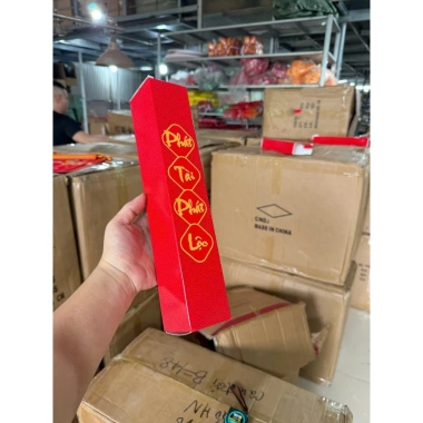 Câu đối đỏ Mai Đào 32x73cm vải nhung - Trang trí Tết Ngày Xuân, ưu đãi 150.000 VND
