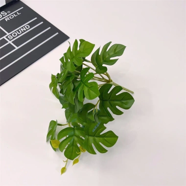 Cây giả 3D nhựa cao cấp lá trầu bà, lá khoai môn cắm chậu và treo tường giống thật 99%