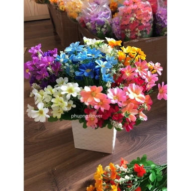 Cây Hoa Cúc Vải Lụa 28 Cánh Giả Nhân Tạo - Đạo Cụ cắm chụp ảnh cute Giá 19,500 5 Cây Hoa Cúc Vải Lụa 28 Cánh Giả Nhân Tạo - Đạo Cụ cắm chụp ảnh cute Giá 19,500 5