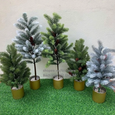 Cây thông mini để bàn lá PE giống thật, trang trí Noel Giáng Sinh, giá 139.000 VND