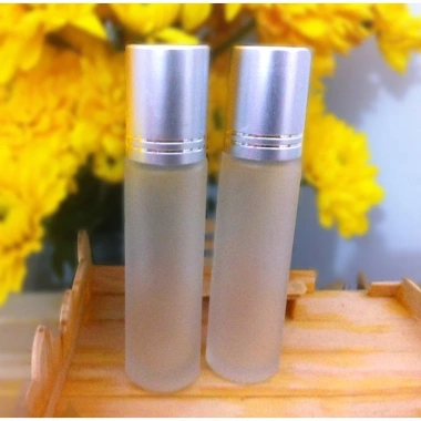 Chai bi lăn thuỷ tinh 10ml nắp viền bạc - Siêu mượt, giá ưu đãi 13.068 VND