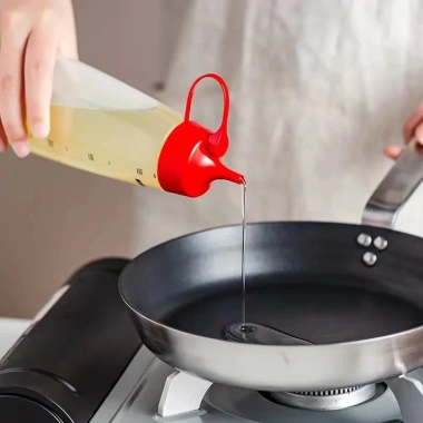 Chai bóp bình đựng sốt lọ tương nhựa LDPE 4 lít - Giá chỉ 23.000 VND, giảm mạnh 7