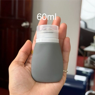Chai chiết mỹ phẩm silicon du lịch Duy Linh Shop - Đựng dầu gội, sữa tắm, rửa mặt, giảm còn 19k 7 Chai chiết mỹ phẩm silicon du lịch Duy Linh Shop - Đựng dầu gội, sữa tắm, rửa mặt, giảm còn 19k 7