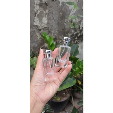 Chai chiết nước hoa rỗng 25-30ml nắp NẤM, đựng an toàn, dùng dễ, giá 16.000 VND