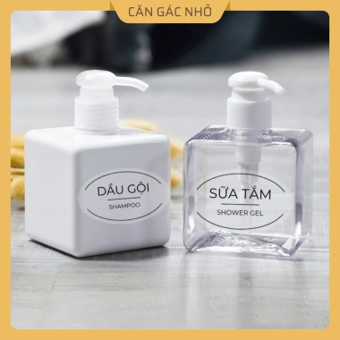 Chai Đựng Dầu Gội Sữa Tắm 250ml - Bình Chiết Vòi Ấn Kèm Tem Chống Nước, Căn Gác Nhỏ