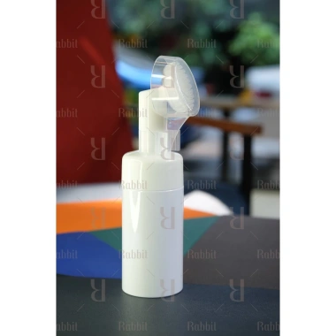 Chai lọ tạo bọt 100ml Thỏ Lab - Đầu bàn chải massage tròn, tạo bọt mịn, sạch sâu, giá ưu đãi 16,580 VND