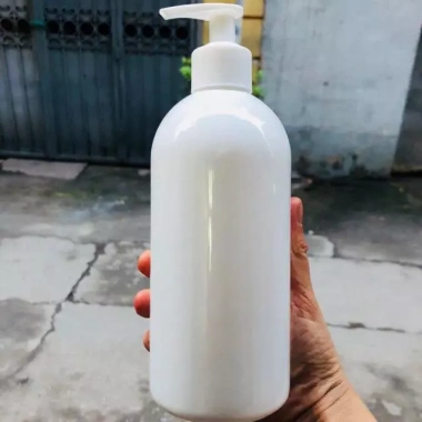 Chai vòi nhấn đựng dầu gội và sữa tắm 50-1.000ml - Giá 15.000đ, tiết kiệm