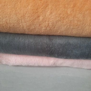 Chăn Du Lịch Nhẹ, Ấm Áp Ngủ Trưa Văn Phòng - Giá 63.000₫, Trên Tàu, Xe, Máy Bay