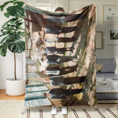 Chăn Flannel ALPHA DRIVE ONE EUPHORIA một mặt - ấm áp cho sofa, giường, văn phòng, du lịch 2