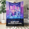 Chăn Flannel KPop Demon Hunters – Mặt cá tính, ấm áp cho Sofa, giường, văn phòng, du lịch – Giá ưu đãi 183.449₫ 10