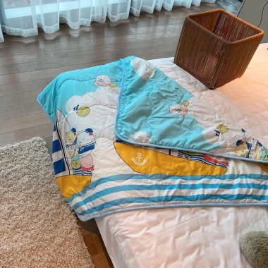 Chăn Gấp Gọn Nhẹ Hình Hoạt Hình Bé Đi Học, Xe Khách, Văn Phòng - Poly Giao Hoà 97.000₫