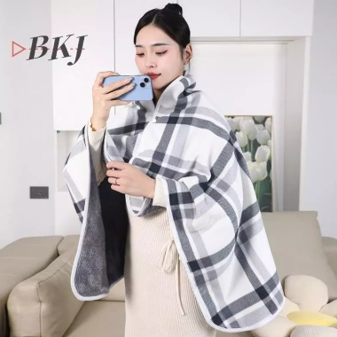 Chăn lông cừu kẻ sọc có nút đeo ấm áp dày cho giường sofa du lịch Mới 147.900 VND 3