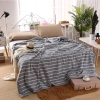 Chăn mền văn phòng cotton đũi gấp gọn, mang đi mọi nơi - Giảm giá còn 54.000 VND 7