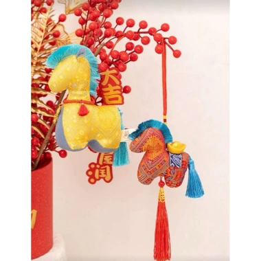 Charm móc treo hình ngựa đỏ - Trang trí áo dài năm Bính Ngọ, giảm còn 95.000₫ 10
