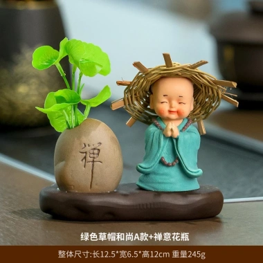 Chậu cây giả mini Tài Lộc kèm tượng Chú tiểu chắp tay Tiệm An Yên để bàn, trang trí, quà tặng, giá ưu đãi chỉ 90.000 VND