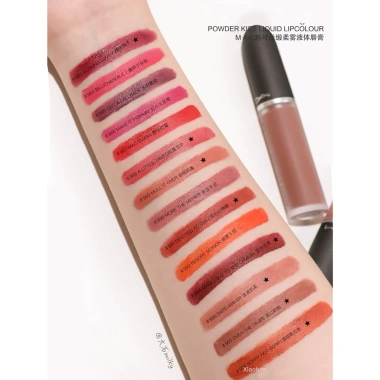 CHIẾT 0.7ml Son kem lì M4C Powder Kiss - Màu đa dạng, bền màu, Giá 81.500₫