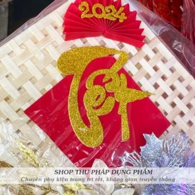 Chữ Thư Pháp 10cm Keo Dán Trang Trí Tết Decor Không Gian Truyền Thống Giá 3.900₫