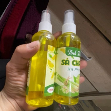 Combo 2-3 chai Tinh dầu chanh sả 100ml Xịt phòng diệt muỗi côn trùng chỉ 15.000₫ 9 Combo 2-3 chai Tinh dầu chanh sả 100ml Xịt phòng diệt muỗi côn trùng chỉ 15.000₫ 9