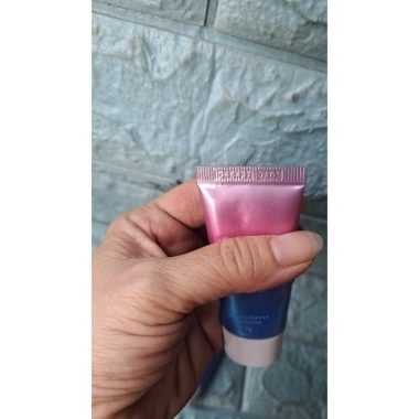 Combo 2 loại chống nắng mini du lịch 7g - Bảo vệ da UV, tiện lợi, giá chỉ 35.000₫ 3 Combo 2 loại chống nắng mini du lịch 7g - Bảo vệ da UV, tiện lợi, giá chỉ 35.000₫ 3