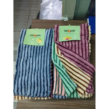 Combo 20 khăn lau đa năng 30x30 cm – Khăn lông cừu mềm mịn, tặng 1 khăn, giá 32.000₫ 5 Combo 20 khăn lau đa năng 30x30 cm – Khăn lông cừu mềm mịn, tặng 1 khăn, giá 32.000₫ 5