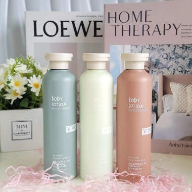 Combo 3 chai sữa dưỡng thể body lotion hương nước hoa 268ml - Dưỡng ẩm, nội địa, 39.900₫ 2 Combo 3 chai sữa dưỡng thể body lotion hương nước hoa 268ml - Dưỡng ẩm, nội địa, 39.900₫ 2