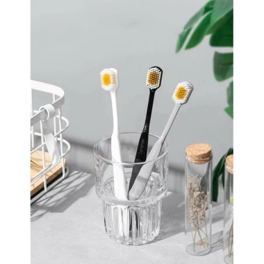 Combo 3 hộp Bàn chải đánh răng Nhật TOOTHBRUSH - Mềm mại kháng khuẩn, chỉ 8.500₫ 2 Combo 3 hộp Bàn chải đánh răng Nhật TOOTHBRUSH - Mềm mại kháng khuẩn, chỉ 8.500₫ 2