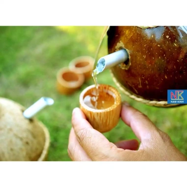 Combo 5 bình dừa Nam Kinh + 5 ly mỹ nghệ dừa – Giá ưu đãi 330.000đ, quà Tết 5
