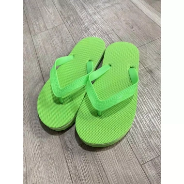 Combo 5 Đôi Dép Biển và Khách Sạn - Xốp Cao Cấp, Đệm Nhẹ, Tặng 1 Size - 69.990 vnđ